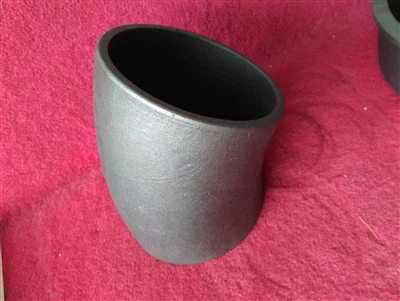 A könyök és az egyenlő tee -szerelvények testreszabása a hőkezelő kemence csatlakozókhoz